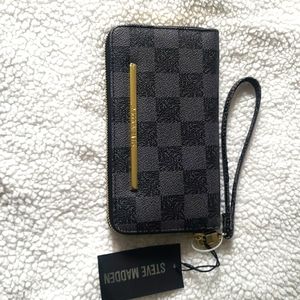 Steve Madden Wristlet wallet
